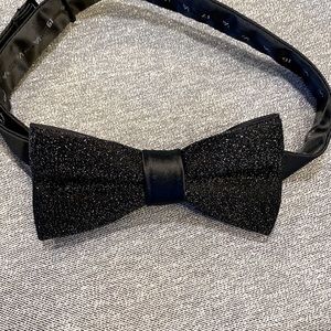 JF J. Ferrar Black Sparkle Adjustable Bow Tie